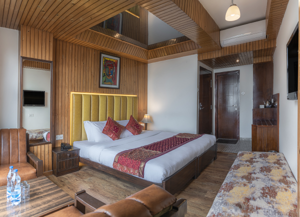 Luxury Suite I View 2